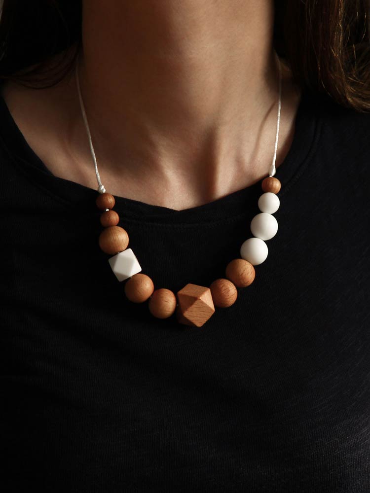 Collier d'allaitement || Beachwood blanc