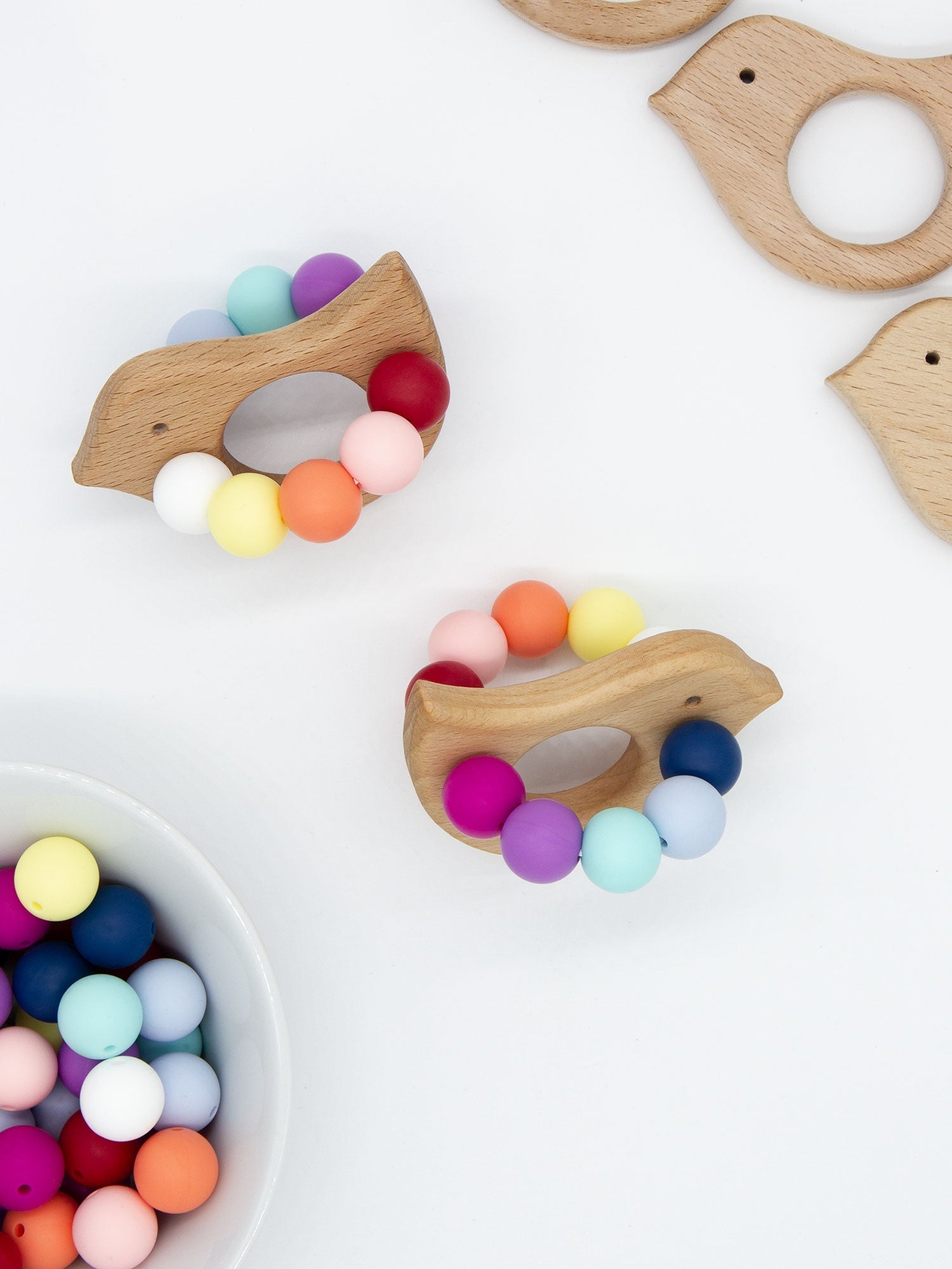 Teething ring Griffin || Magnificent finch multicolor