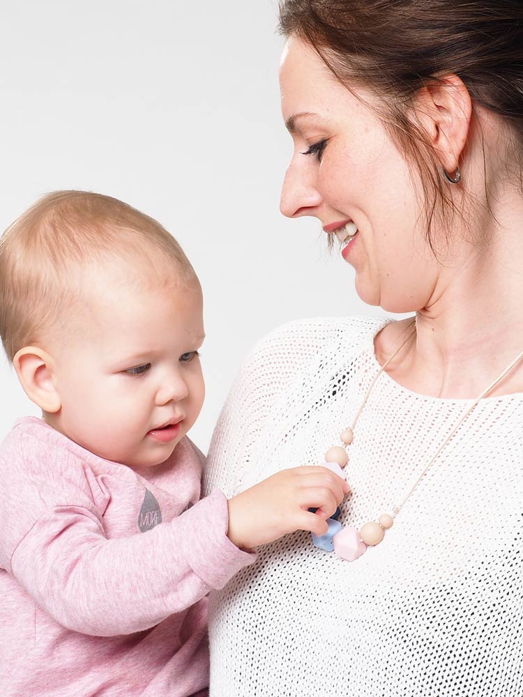 Breastfeeding Chain Mommy Chain || Seattle